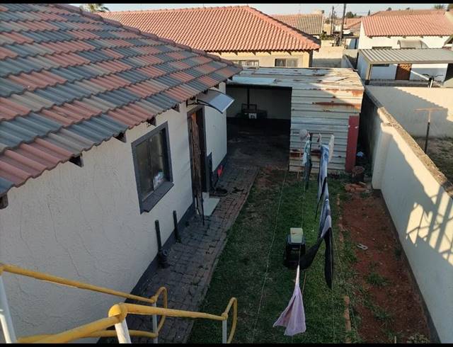 4 BEDROOM HOUSE FOR SALE IN DAWN PARK